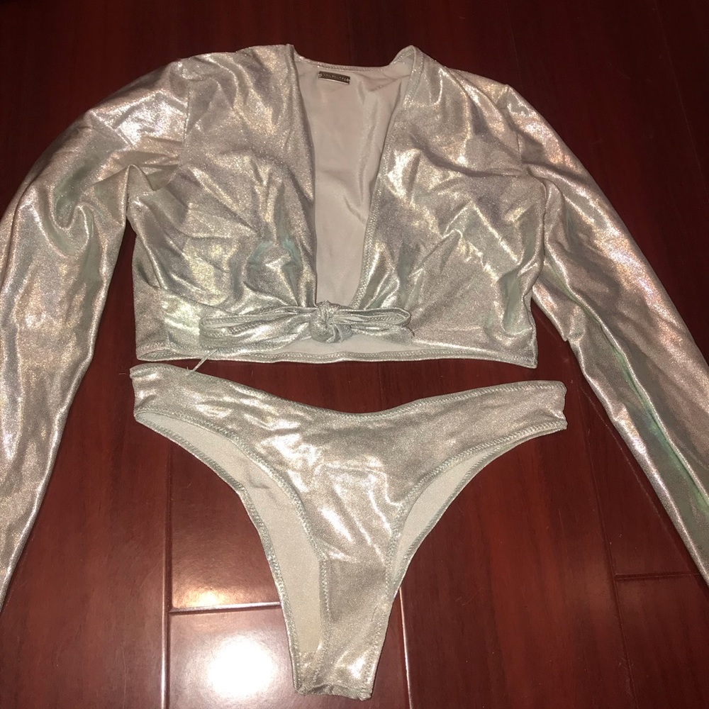 Two piece set